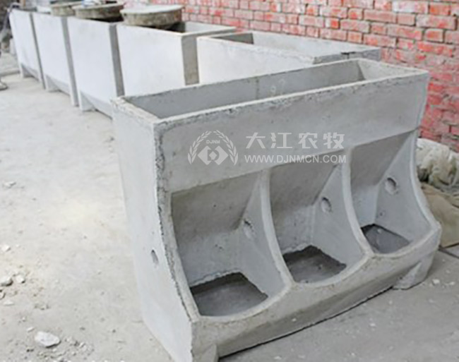 母猪料槽是什么样的？产品图片和价格介绍