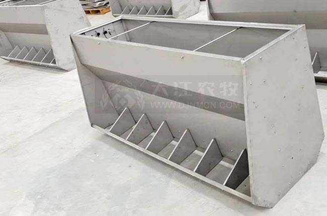 猪用不锈钢料槽多少钱