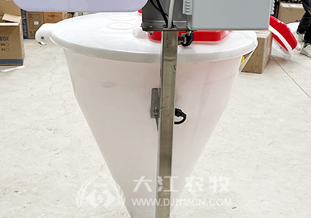一次浇筑成型料筒